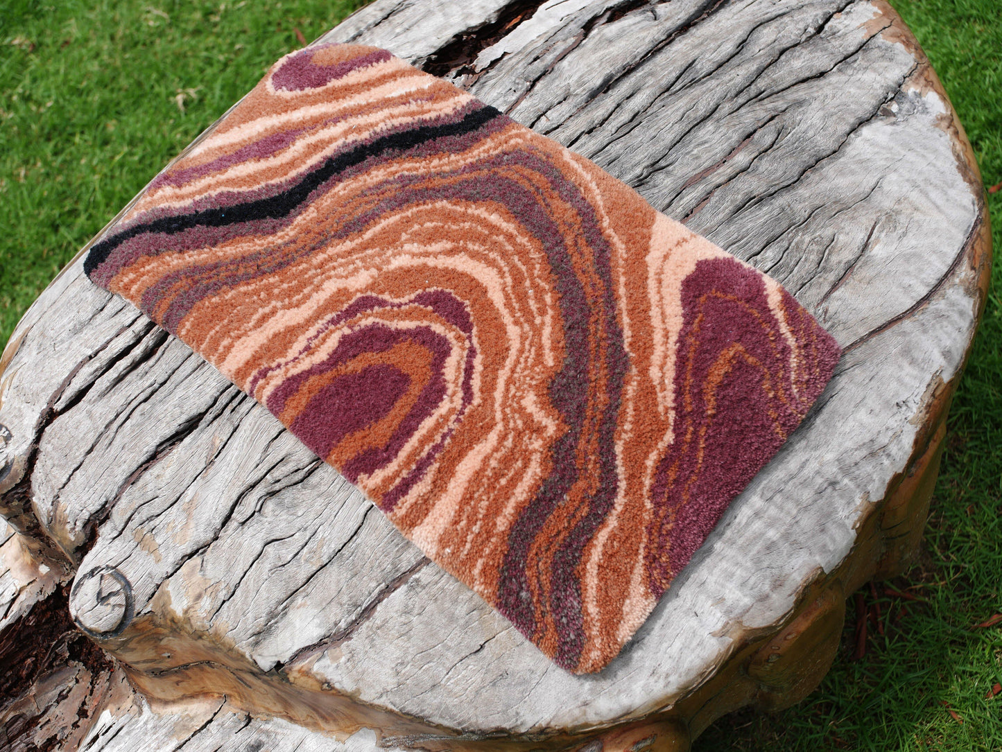 Stone Tufted Rug - TUFT CLUB